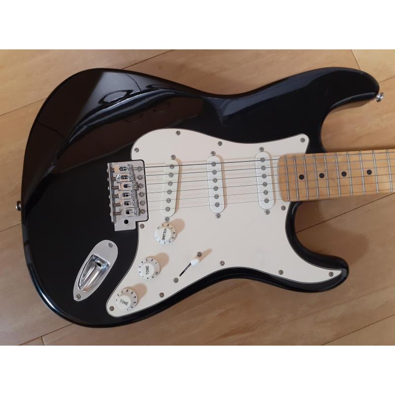 GUITARRA LEGEND STRATOCASTER MODELO DA FENDER STRATOCASTER!!!