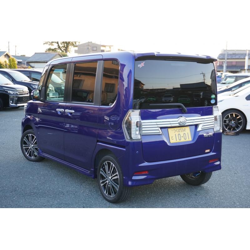 Daihatsu Tanto-RS